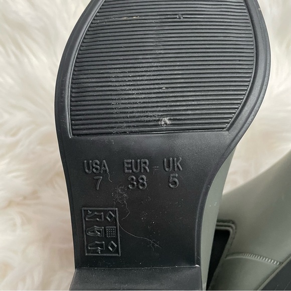 Urban Outfitters rain boots - Picture 8 of 8